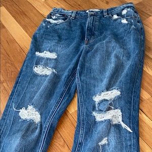 Abercrombie CURVE LOVE Mom jeans!